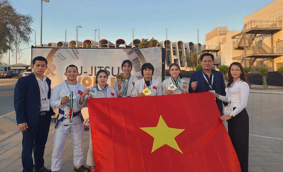 Trưởng đoàn Trần Văn Thạch: Thành công đến bất ngờ với toàn đội Jujitsu Việt Nam