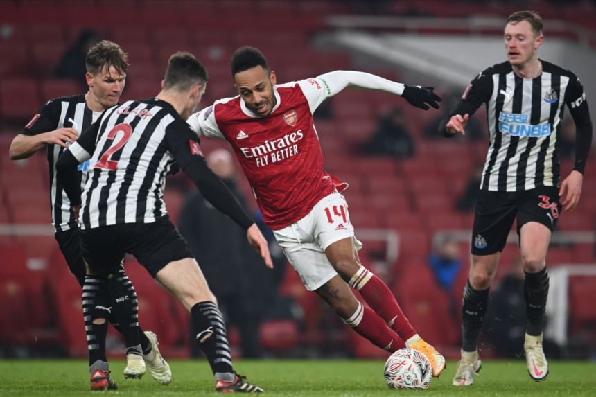Đội hình ra sân Arsenal vs Newcastle: Aubameyang đọ súng Wilson