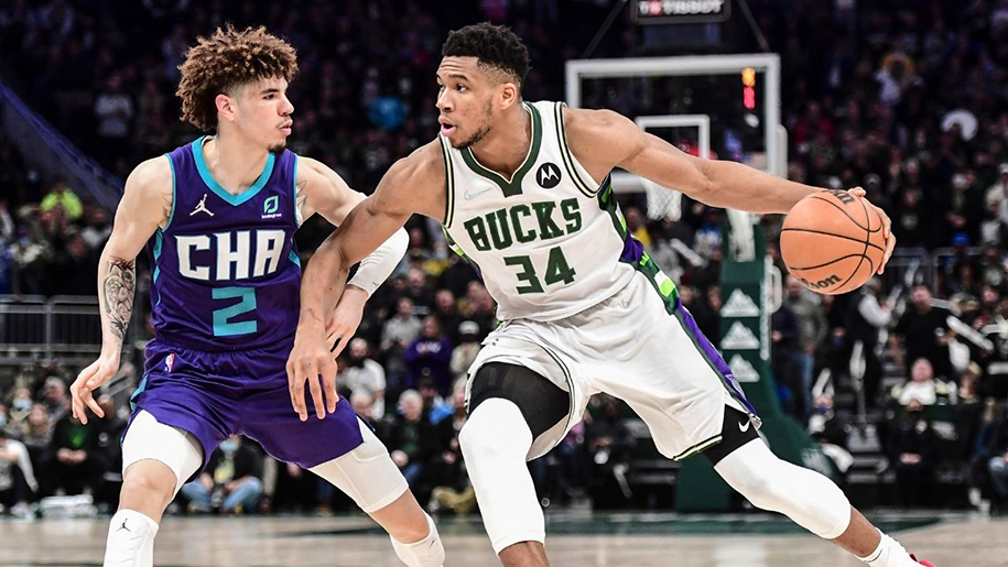 Đêm rực sáng của LaMelo Ball nhận cái kết đắng với game-winner từ "Á thần" Giannis