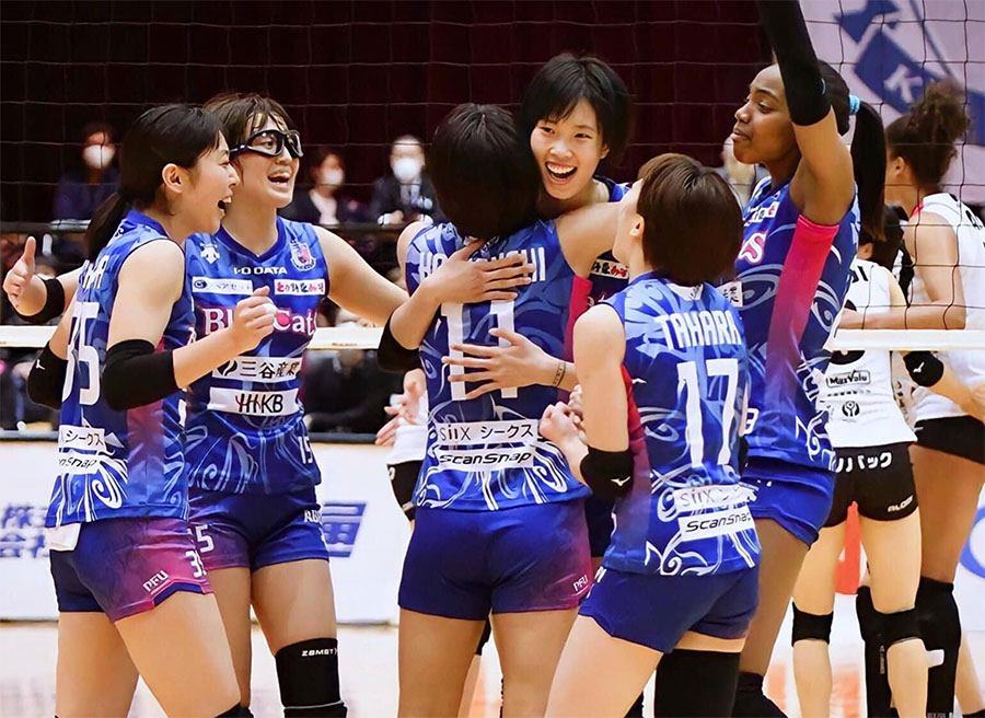 Thanh Thúy cùng PFU Blue Cats thắng "sốc"  NEC Red Rockets