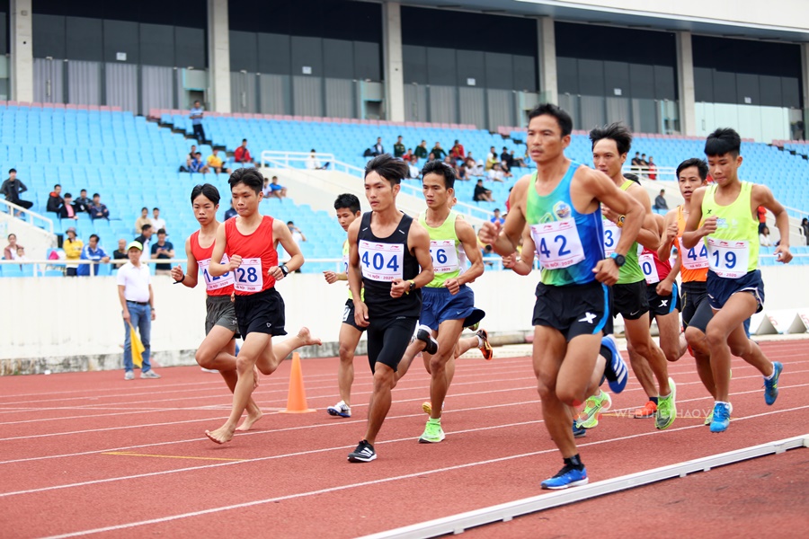 Trực tiếp giải điền kinh quốc gia 2021 hôm nay 10/12: Chung kết 400m nam và nữ