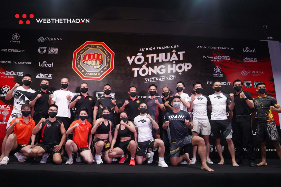 Ch&ugrave;m ảnh: Buổi c&acirc;n ch&iacute;nh thức đ&ecirc;m tranh C&uacute;p MMA Việt Nam 2021