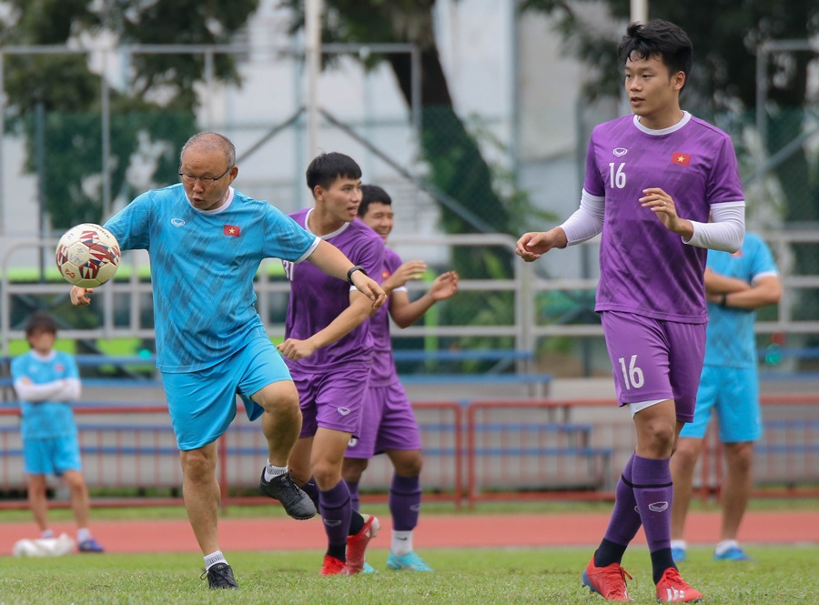 Tuyển Việt Nam phân tích kỹ các phương án đấu Thái Lan