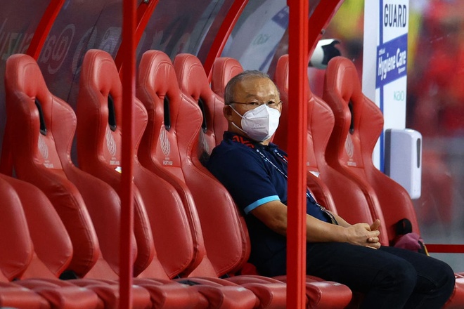 Bị Thái Lan loại, HLV Park Hang Seo liên tục nói: “Thua rồi thì có gì đâu để nói”