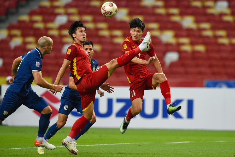 Trở thành cựu vương AFF Cup, Quế Ngọc Hải xin lỗi người hâm mộ Việt Nam Trở thành cựu vương AFF Cup, Quế Ngọc Hải xin lỗi người hâm mộ Việt Nam
