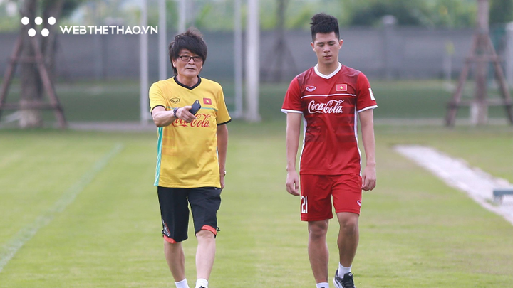 Tuyển Việt Nam chia tay “thần y” Choi và trợ lý thứ 4 của ông Park Tuyển Việt Nam chia tay “thần y” Choi và trợ lý thứ 4 của ông Park
