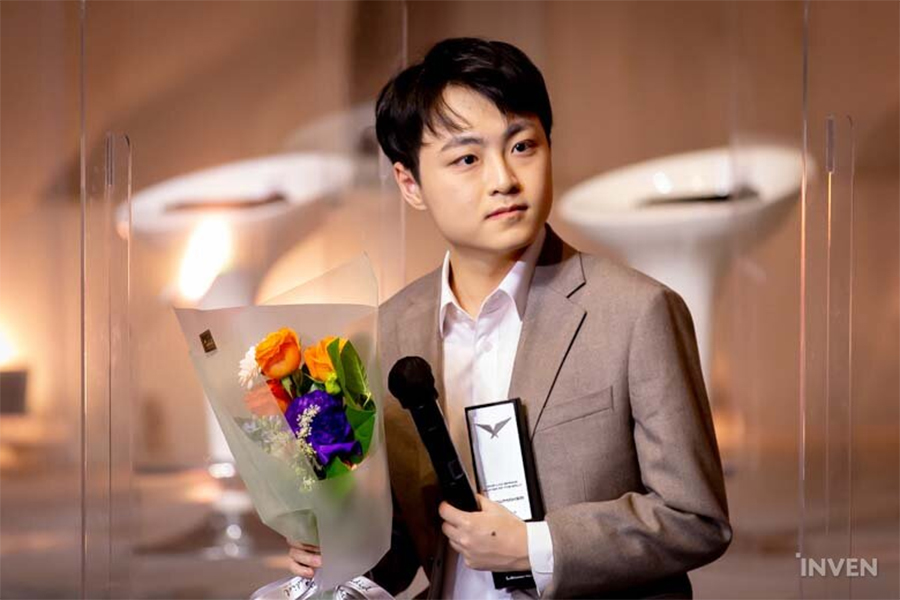 Showmaker được vinh danh tuyển thủ xuất sắc nhất năm của LCK 2021