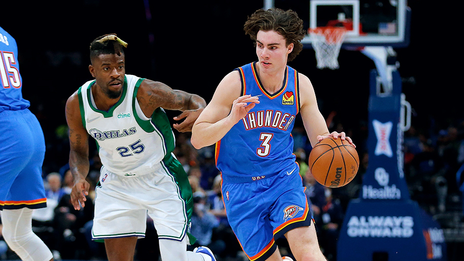 Rookie Josh Giddey lần thứ hai làm nên lịch sử, trở thành chủ triple-double trẻ nhất NBA