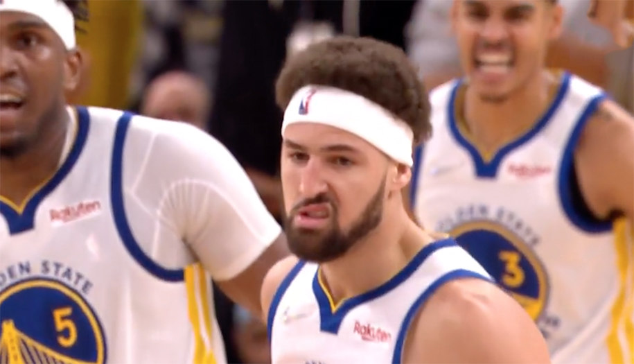 Xem ngay: Klay Thompson tái xuất sau 941 ngày, ghi điểm ngay và úp rổ trên đầu đối thủ