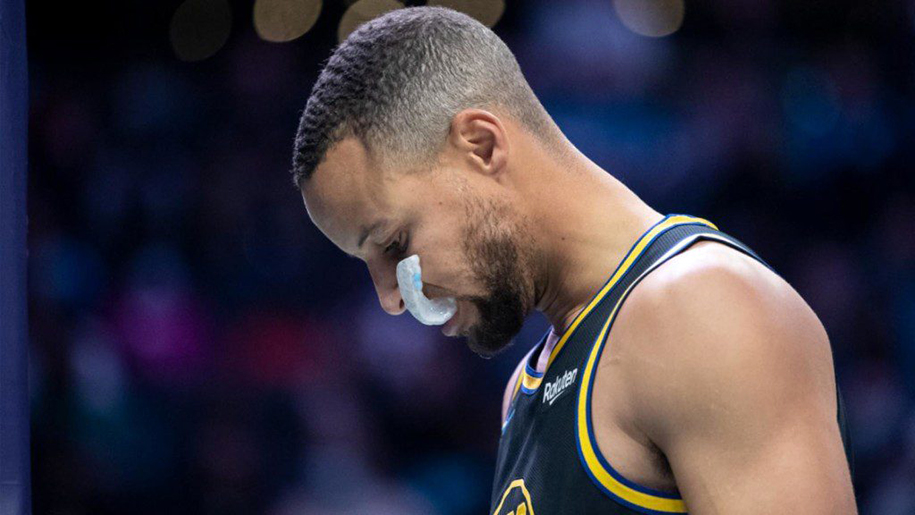 Hai thống kê đáng ngại cho thấy Stephen Curry đang bất ổn như thế nào