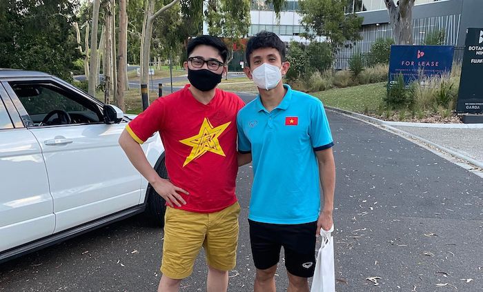 CĐV Việt tại Australia được phát khăn, áo miễn phí, quyết biến thành "Mỹ Đình thu nhỏ"