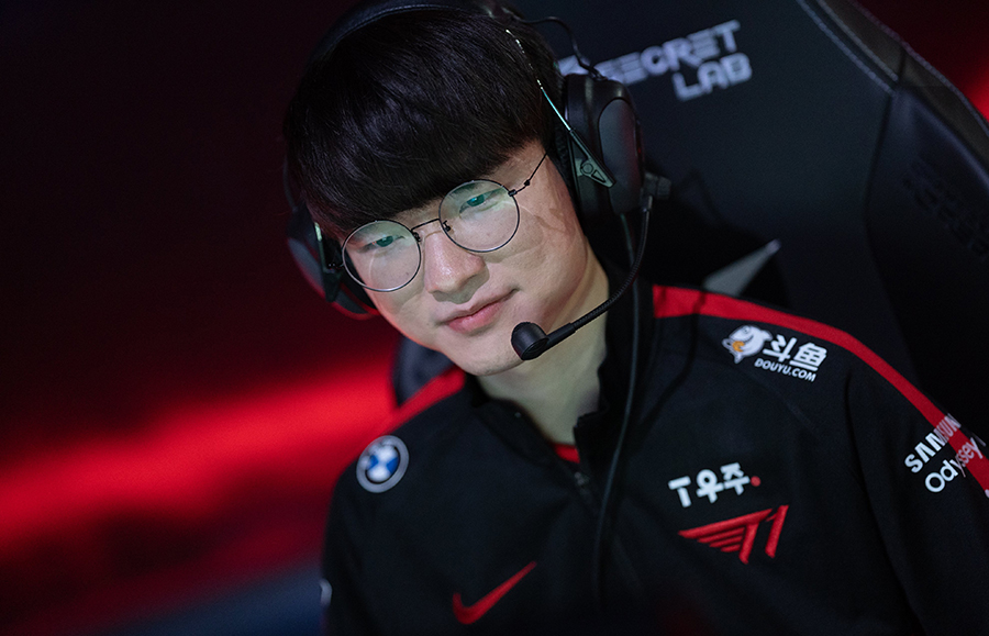 Faker hướng tới 10 trận bất bại, chỉ ra đối thủ mạnh nhất LCK hiện tại