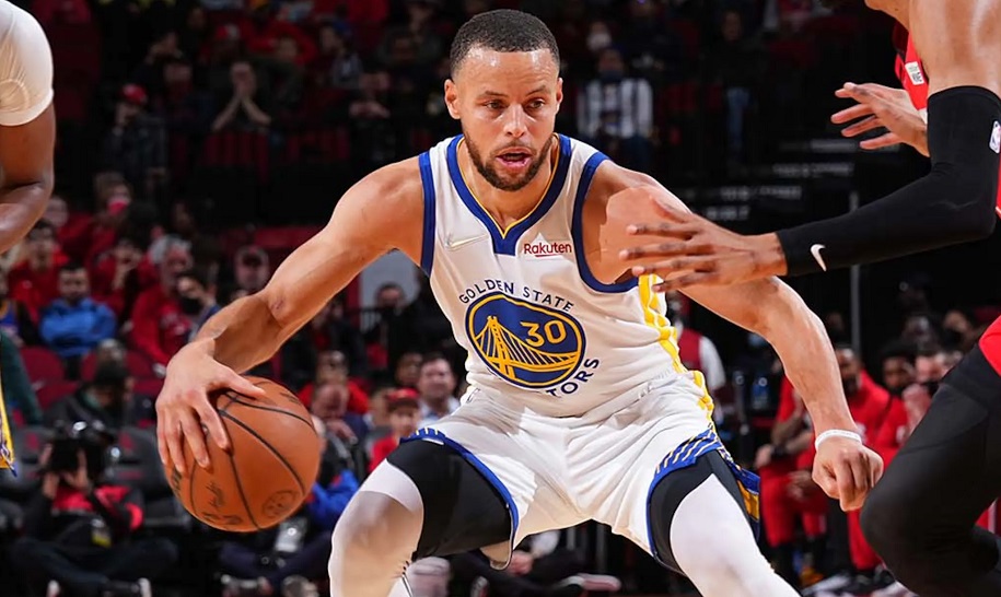 Stephen Curry khép lại tháng 1 đáng quên bằng "cực phẩm" 40 điểm trước Houston Rockets