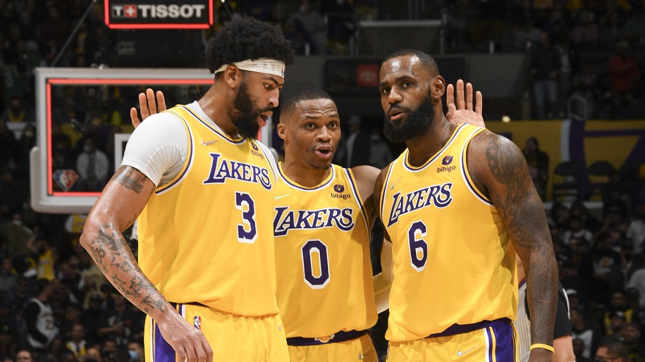 CĐV thất vọng khi Lakers “bất động” qua Trade Deadline: Họ sẽ làm gì tiếp theo? CĐV thất vọng khi Lakers “bất động” qua Trade Deadline: Họ sẽ làm gì tiếp theo?