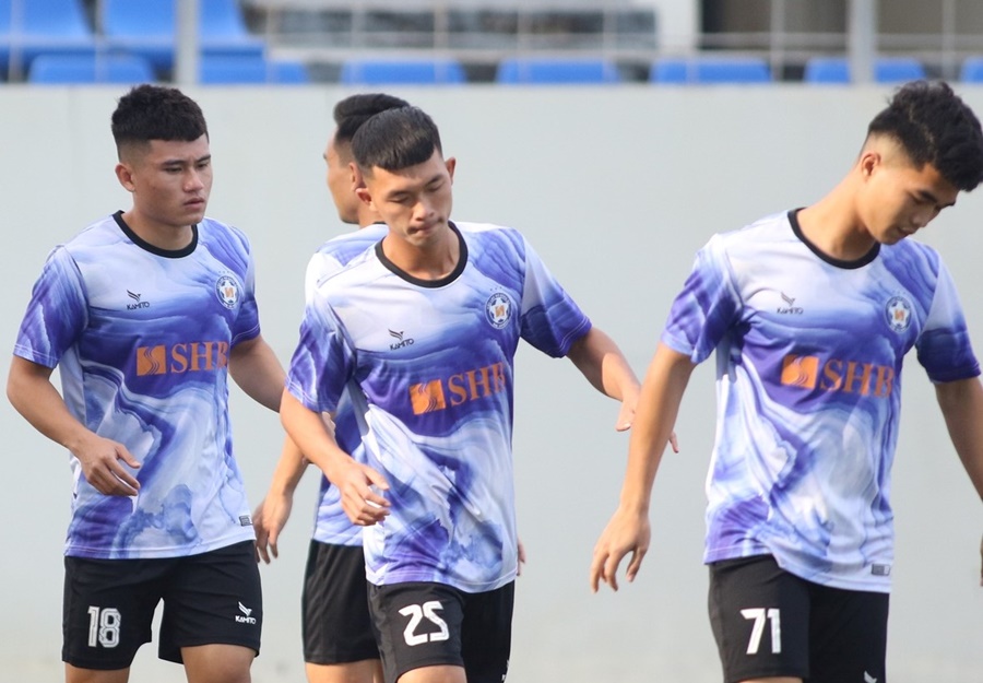 Đ&ocirc;̣i hình Đà Nẵng 2022: Danh sách, s&ocirc;́ áo c&acirc;̀u thủ dự V.League