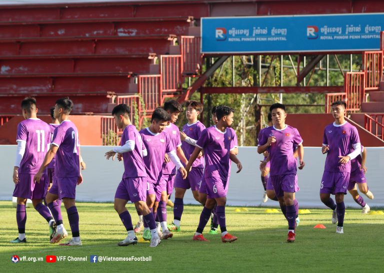 U23 Việt Nam vs U23 Singapore: Bẻ nanh sư tử