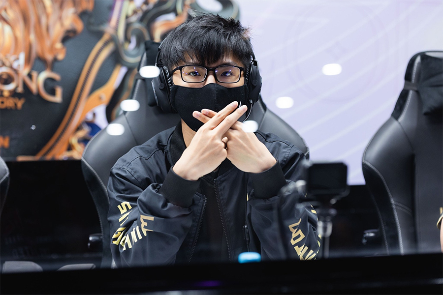 Hủy diệt Team Flash, Saigon Phantom độc bá ngôi đầu ĐTDV Mùa Xuân 2022 Hủy diệt Team Flash, Saigon Phantom độc bá ngôi đầu ĐTDV Mùa Xuân 2022