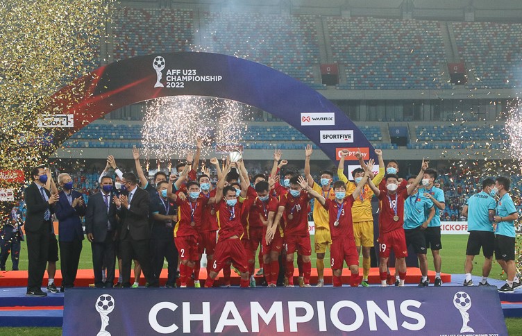 Hành trình lên “đỉnh” Đông Nam Á li kì như phim hành động của U23 Việt Nam Hành trình lên “đỉnh” Đông Nam Á li kì như phim hành động của U23 Việt Nam