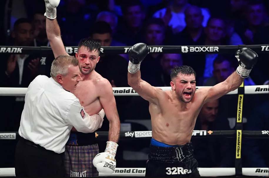Josh Taylor nhọc nhằn vượt qua Jack Catterall, bảo vệ 4 đai vô địch trong tranh cãi