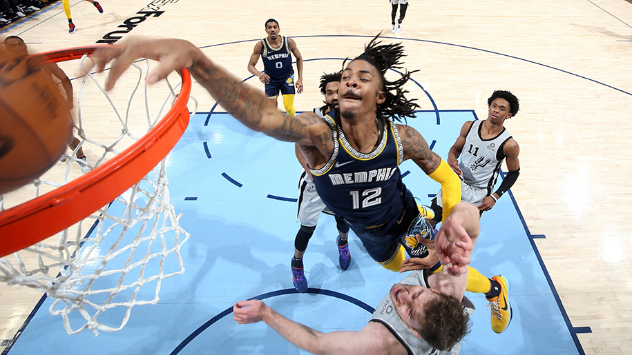 Ja Morant ghi 52 điểm, từ chối kỷ lục của HLV Popovich trong ngày thi đấu “đầy highlights"