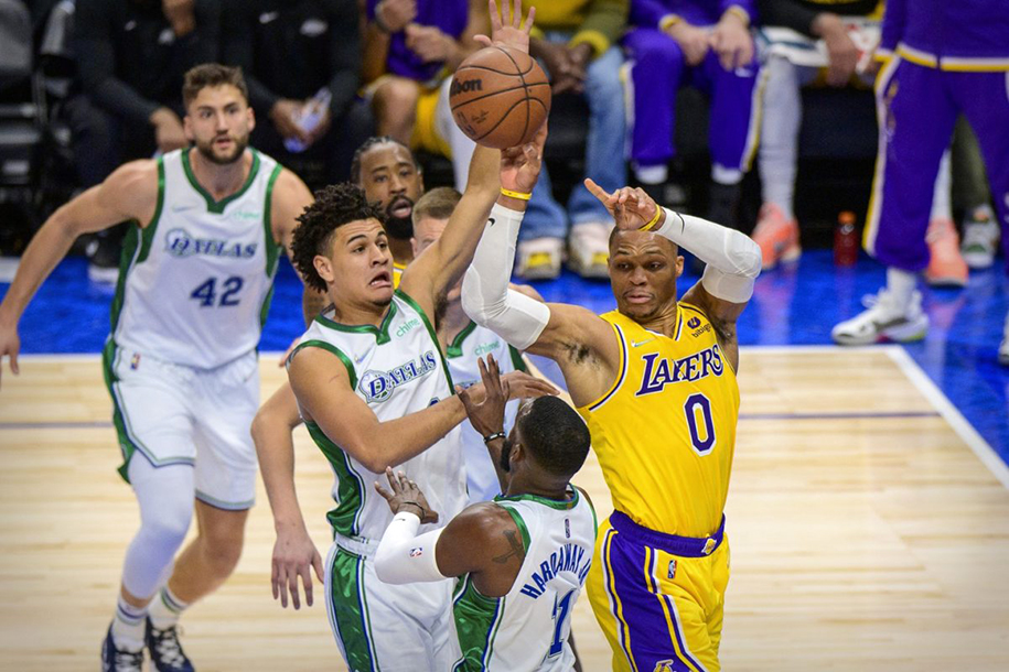 Nhận định bóng rổ NBA 2021-22: Dallas Mavericks vs Los Angeles Lakers (ngày 2/3 10h00)