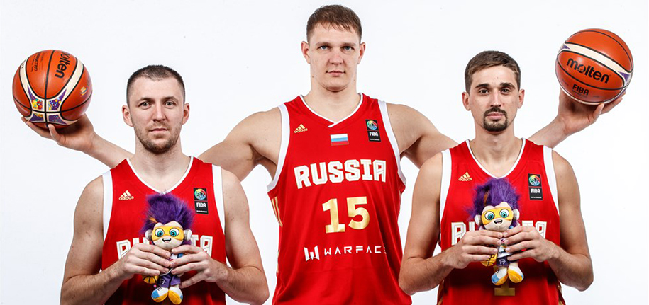 FIBA cứng rắn với bóng rổ Nga do căng thẳng với Ukraine: Cấm từ cầu thủ đến trọng tài