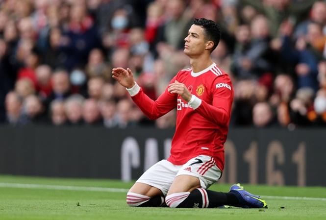 Dự đoán số bàn thắng của Ronaldo nếu đến Man City thay vì Man Utd Dự đoán số bàn thắng của Ronaldo nếu đến Man City thay vì Man Utd
