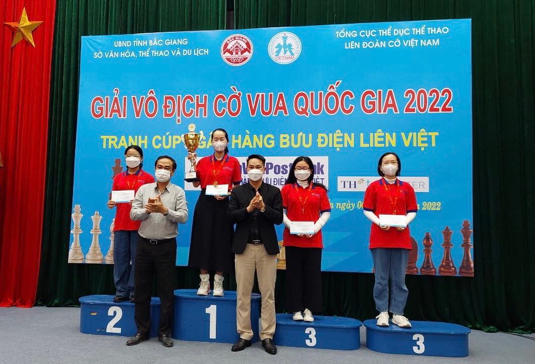 Kết thúc giải Cờ vua VĐQG: Tuấn Minh và Kim Phụng vô địch cờ tiêu chuẩn!