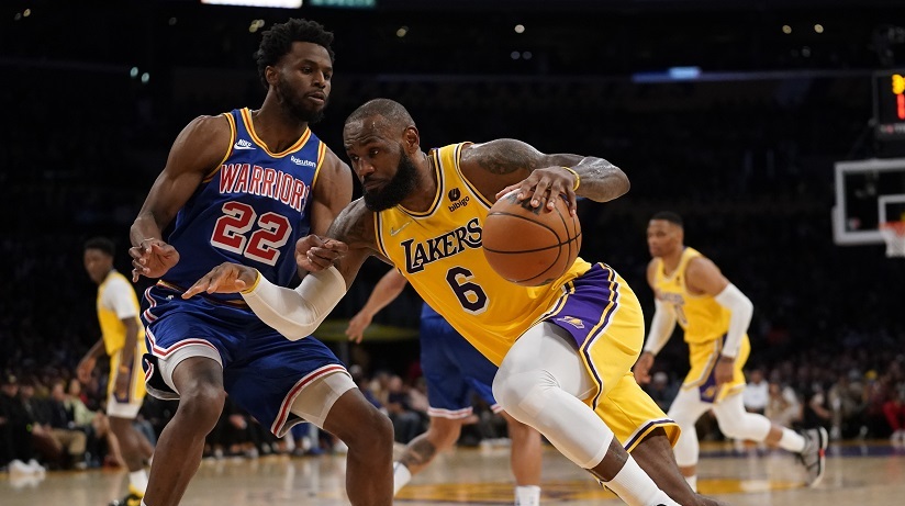 LeBron James bùng nổ với 56 điểm, Lakers ngược dòng ngoạn mục trước Golden State Warriors