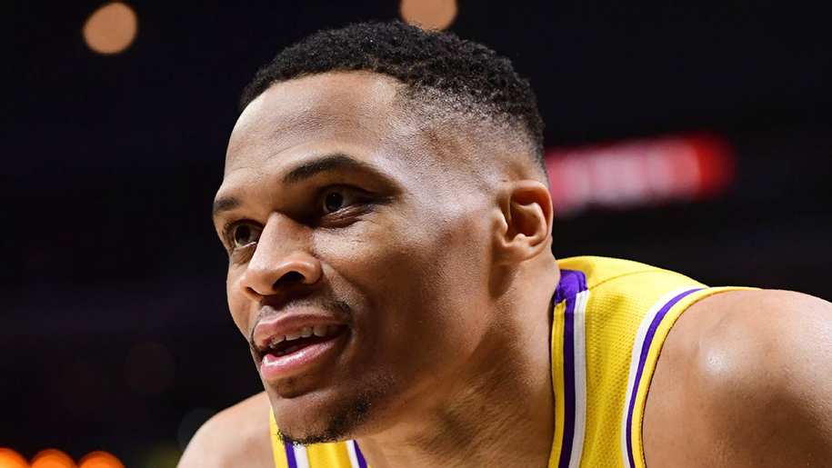 Lãnh đạo Lakers muốn gạt Russell Westbrook khỏi đội hình xuất phát: Ai là người ngăn cản?