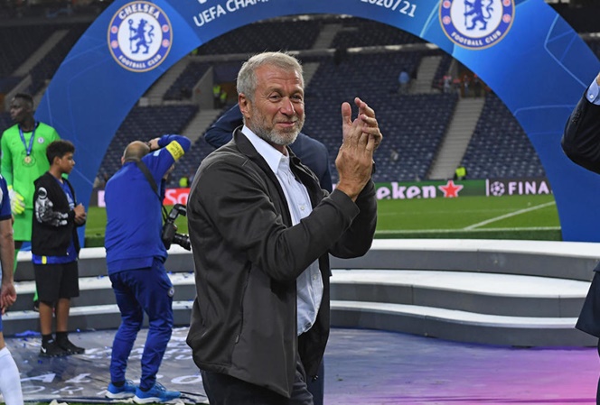 Abramovich bị đóng băng tài sản và không thể bán Chelsea
