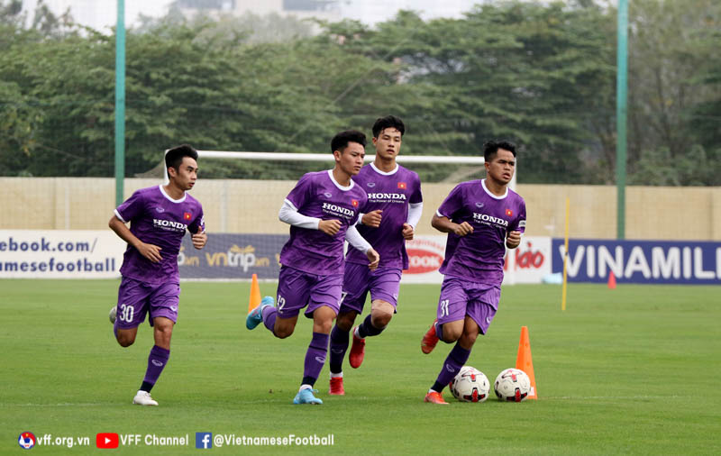 U23 Việt Nam thiếu vắng quân số ở buổi tập đầu chuẩn bị SEA Games 31 U23 Việt Nam thiếu vắng quân số ở buổi tập đầu chuẩn bị SEA Games 31