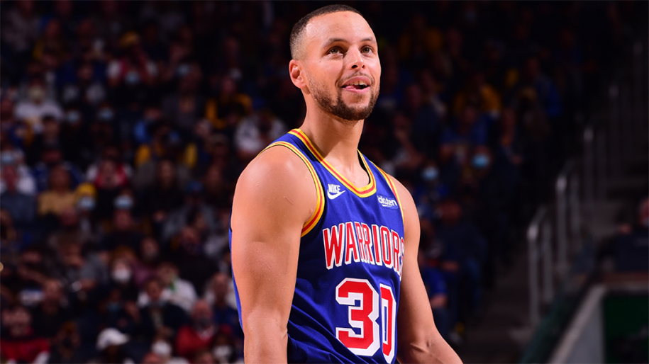 Stephen Curry cập nhật tình hình chấn thương, đứng ra bảo vệ Marcus Smart