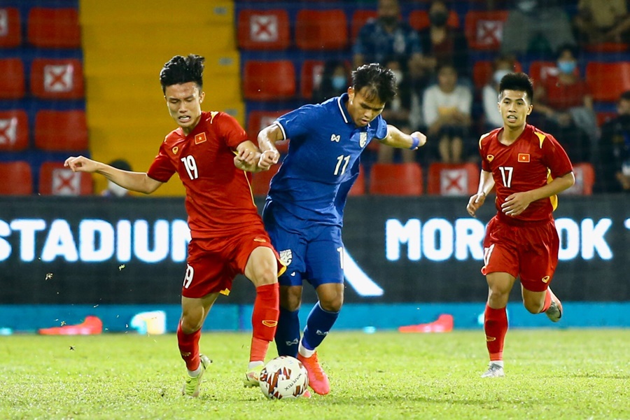 Bóng đá Việt Nam và Thái Lan “dìu nhau” hạt giống 1 ở SEA Games 31