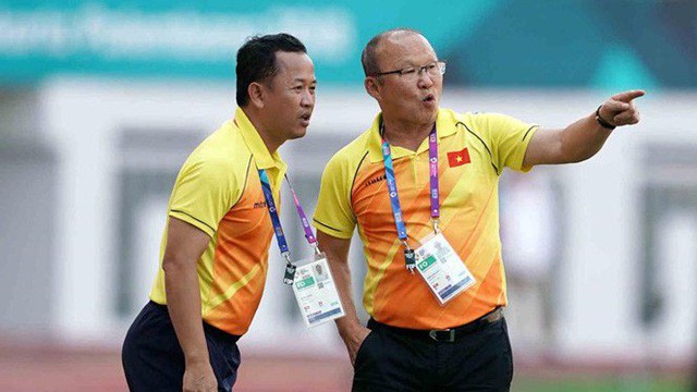 Trợ lý Lê Huy Khoa mắc COVID-19, tuyển Việt Nam gặp khó trận gặp Nhật Bản