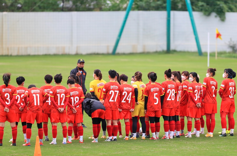 HLV Mai Đức Chung lý giải lý do không gọi Mỹ Anh dự SEA Games 31