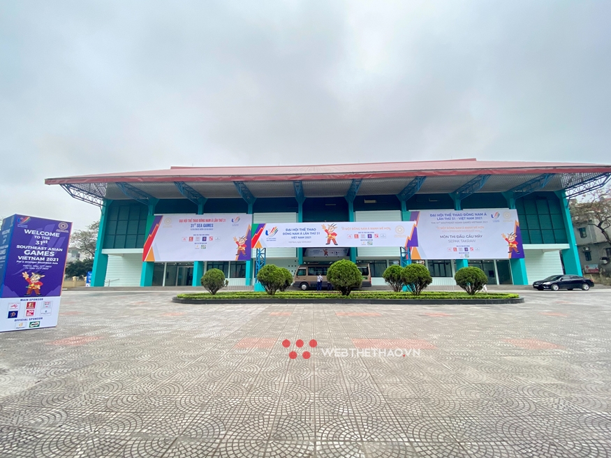 Nhà thi đấu quận Hoàng Mai