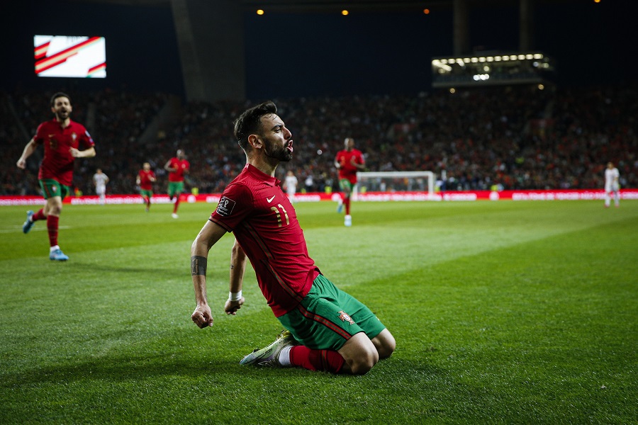 Bruno Fernandes tỏa sáng đưa Bồ Đào Nha tới World Cup 2022