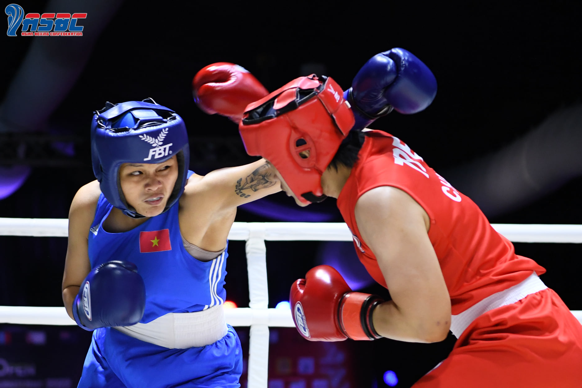 Giải Boxing Thái Lan mở rộng ngày 5/4: Nguyễn Thị Tâm, Bùi Phước Tùng nghẹt thở vào bán kết