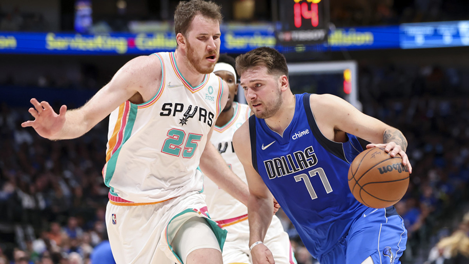 Luka Doncic chấn thương chưa rõ ngày trở lại: CĐV Dallas Mavericks lo lắng cho Playoffs