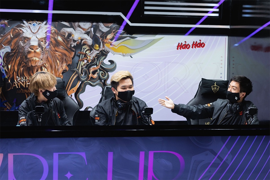 Kết quả ĐTDV Mùa Xuân 2022 tuần 7: Team Flash trước nguy cơ rớt Top 4