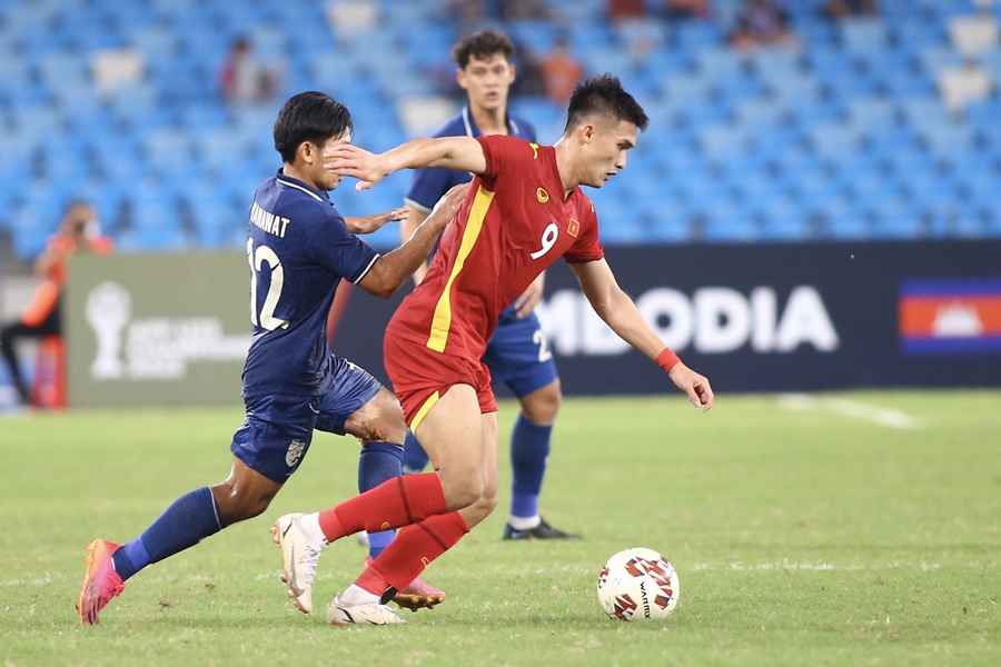 U23 Việt Nam chia tay Võ Nguyên Hoàng, ông Park gọi gấp thêm 3 cầu thủ