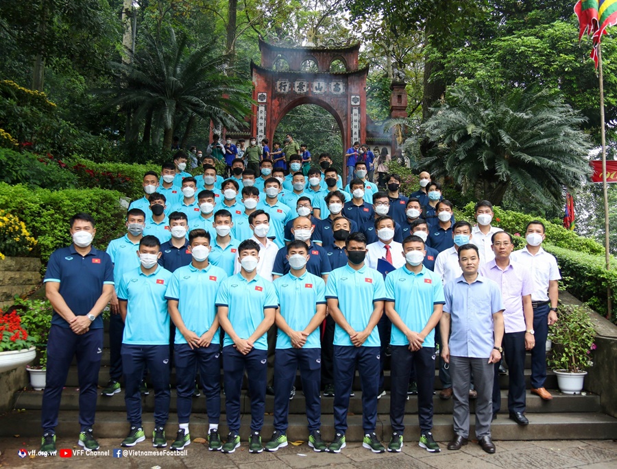 U23 Việt Nam có hoạt động ý nghĩa ngay sau khi đặt chân đến Phú Thọ