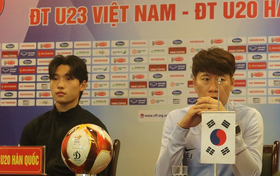 HLV U20 Hàn Quốc: Chúng tôi có 6-7 sinh viên đấu U23 Việt Nam
