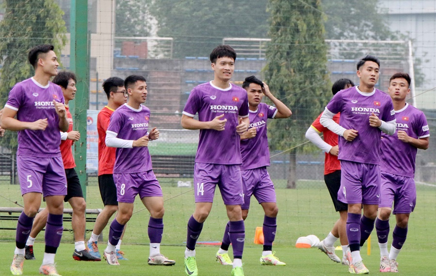 Lịch thi đấu bóng đá hôm nay 19/4: U23 Việt Nam vs U20 Hàn Quốc đá mấy giờ?