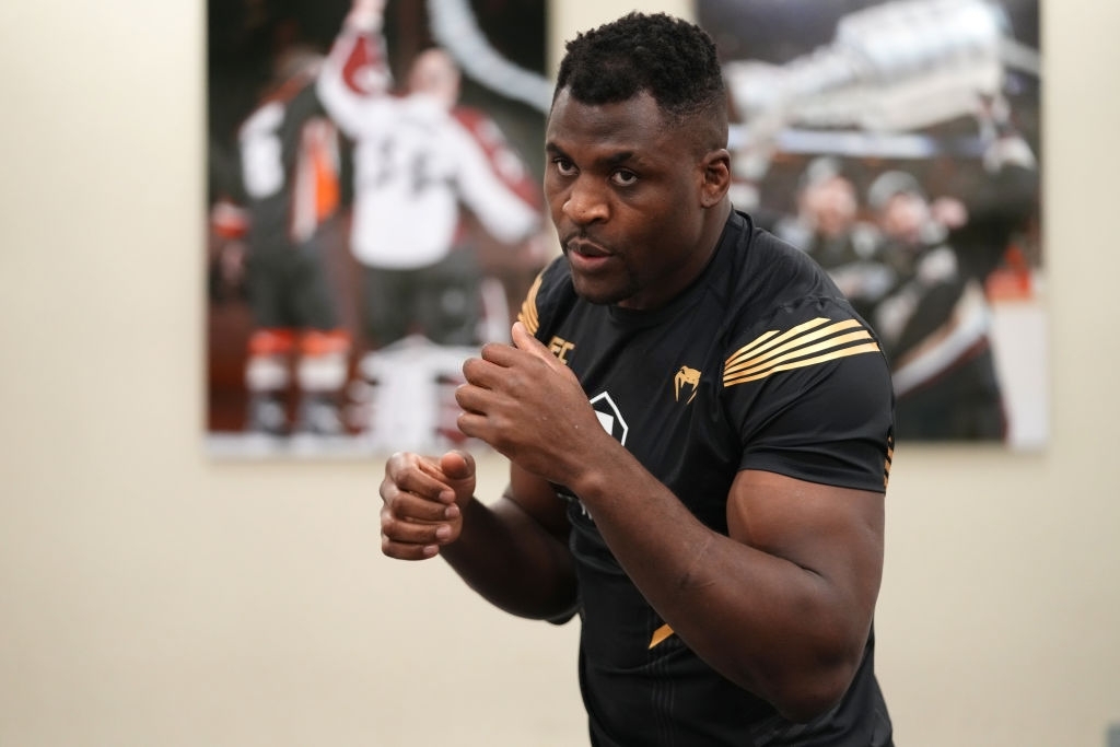 Francis Ngannou chỉ tái ký với UFC nếu có điều khoản thi đấu với Tyson Fury