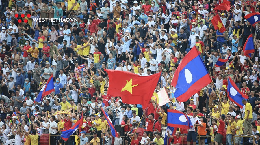 Không có U23 Việt Nam, sân Thiên Trường đông nghịt khán giả khiến cả Đông Nam Á trầm trồ