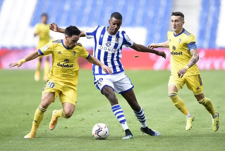 Nhận định Real Sociedad vs Cadiz: Lung lay top 6