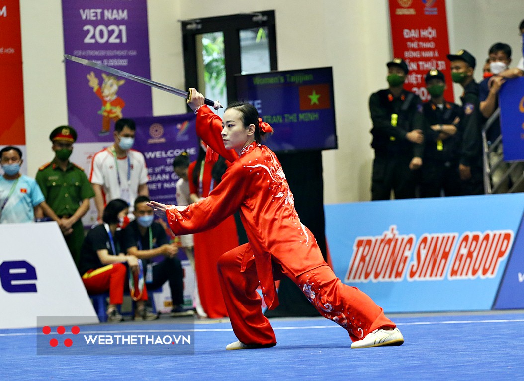 Hoa khôi Wushu Trần Minh Huyền: Tuổi thanh xuân không dám yêu và "tấm HCV SEA Games lẩn trốn"