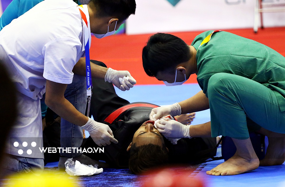 Máu đổ, VAR, tranh cãi nảy lửa ở chung kết Pencak Silat SEA Games 31